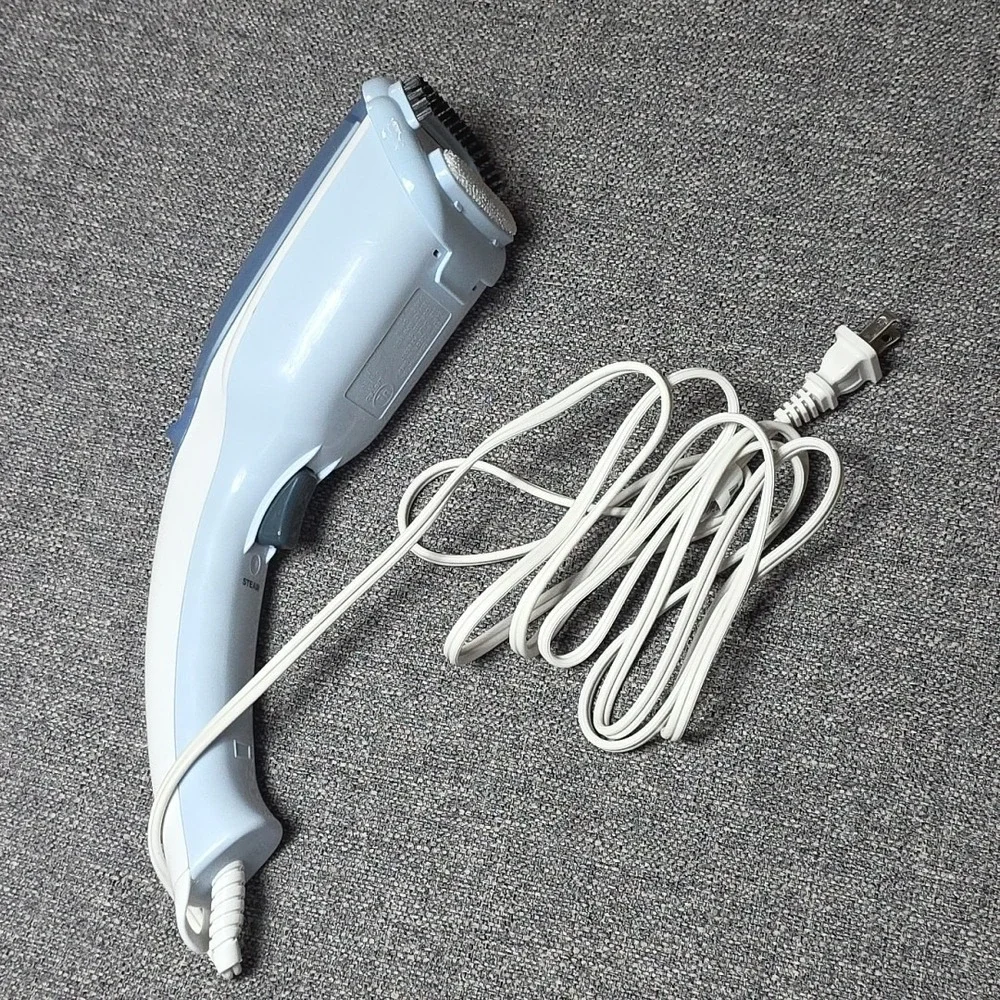 Conair Handheld Fabric Steamer GS15RN for Clothing & Drapes